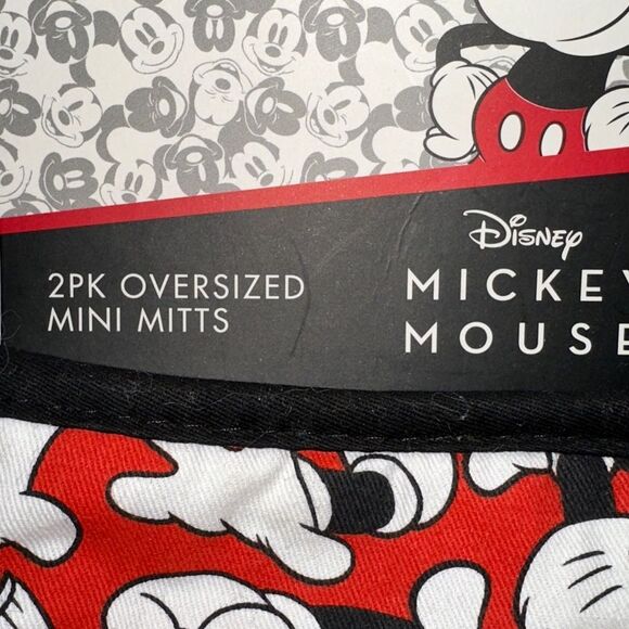 MINNIE & MICKEY NWT KITCHEN TOWELS AND OVERSIZED MINI MITTS - Picture 5 of 7